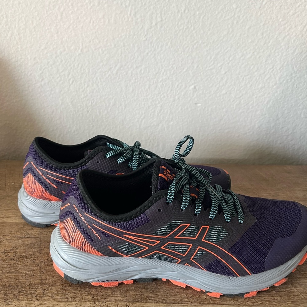 ASICS Women’s GEL-Excitetrail running shoes